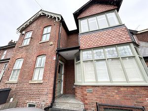 Photo 1- click for photo gallery